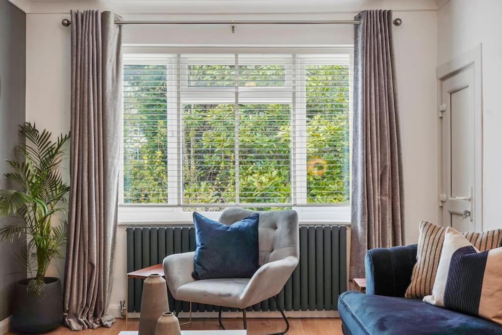 Stylish Maisonette Near The Heath With Free Parking & Wi-Fi Maidstone Esterno foto