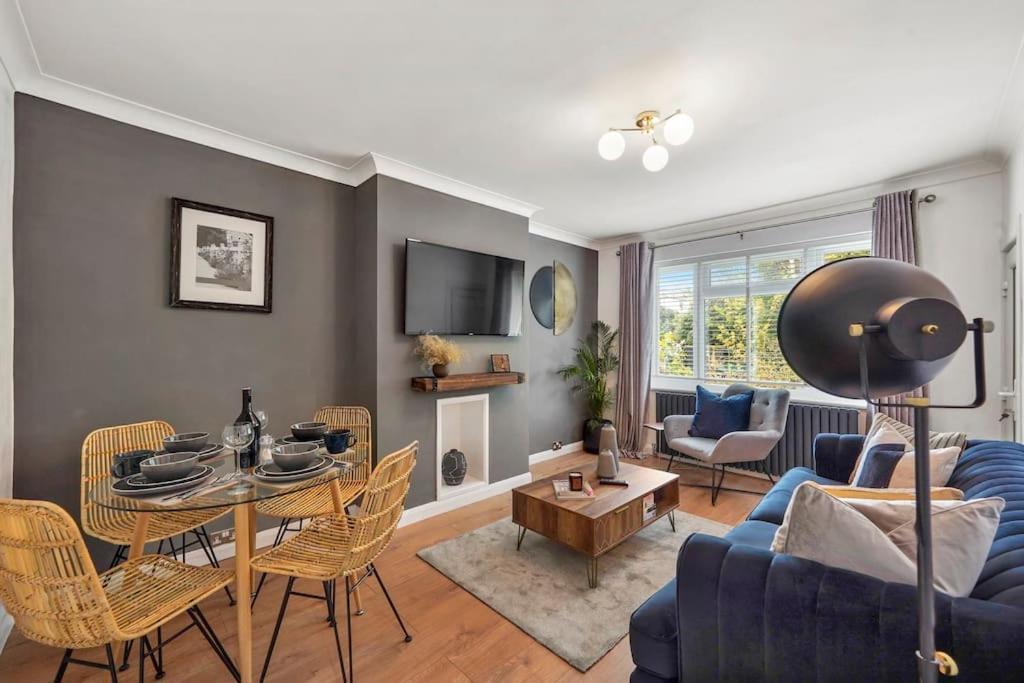 Stylish Maisonette Near The Heath With Free Parking & Wi-Fi Maidstone Esterno foto