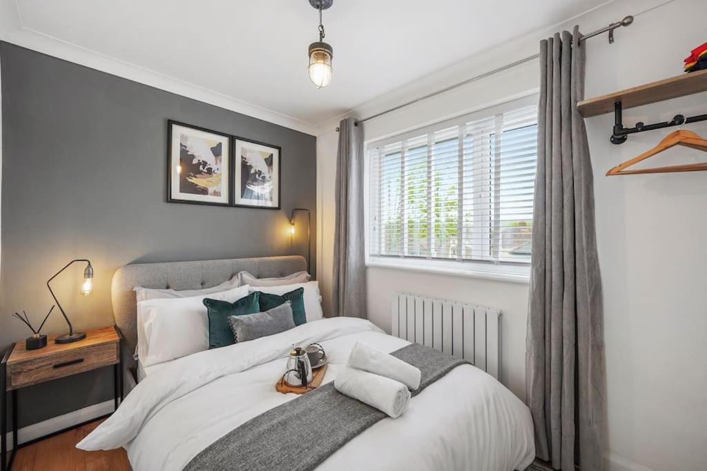 Stylish Maisonette Near The Heath With Free Parking & Wi-Fi Maidstone Esterno foto