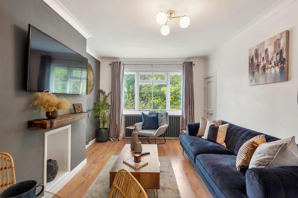 Stylish Maisonette Near The Heath With Free Parking & Wi-Fi Maidstone Esterno foto