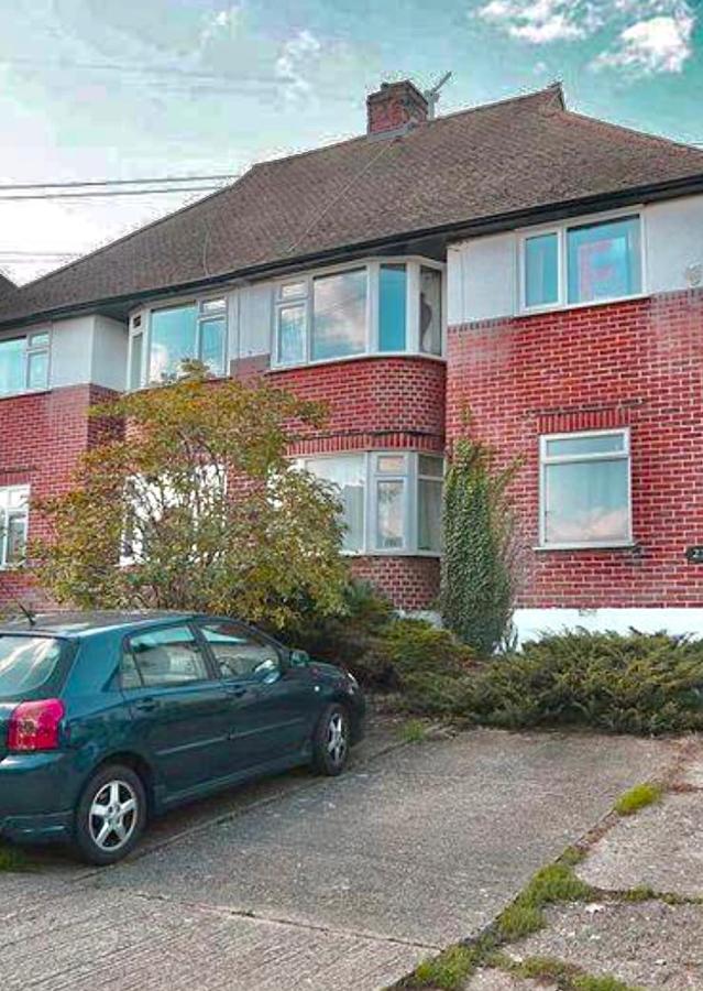 Stylish Maisonette Near The Heath With Free Parking & Wi-Fi Maidstone Esterno foto
